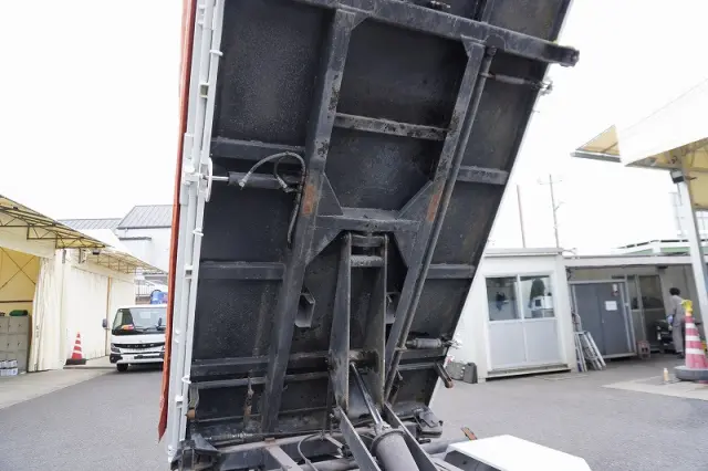 いすゞ エルフ TPG-NKR85AN(2WD)の写真29