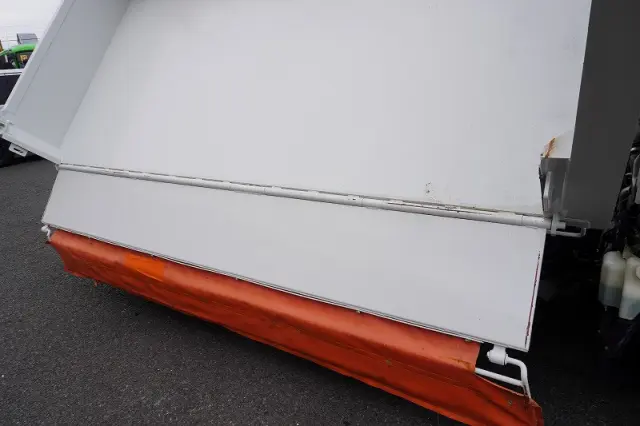 いすゞ エルフ TPG-NKR85AN(2WD)の写真31