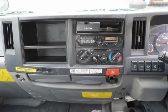 いすゞ エルフ TPG-NKR85AN(2WD)の写真36