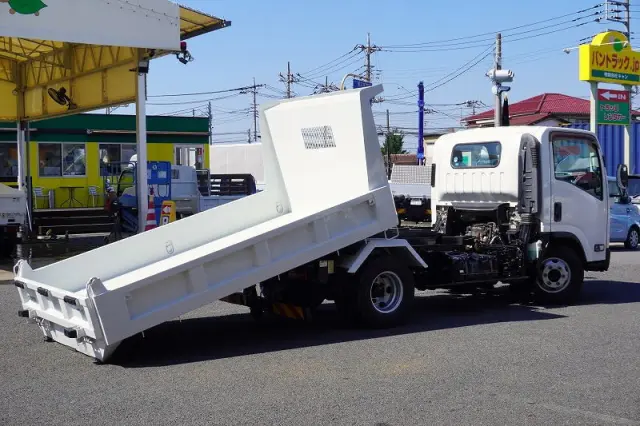 いすゞ エルフ TKG-NPR85YN(2WD)の写真9