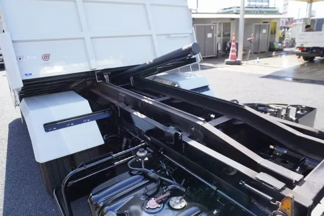 いすゞ エルフ TKG-NPR85YN(2WD)の写真20