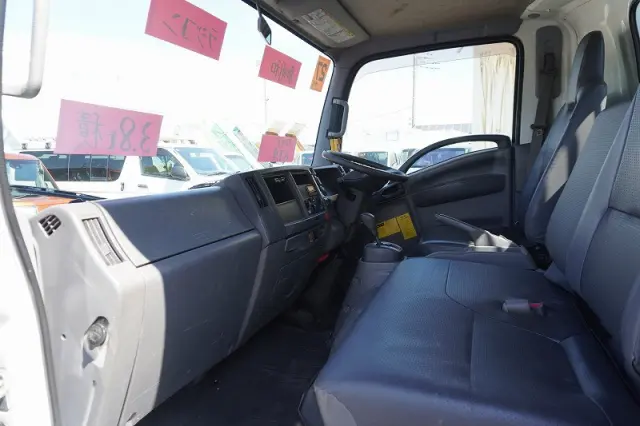 いすゞ エルフ TKG-NPR85YN(2WD)の写真38