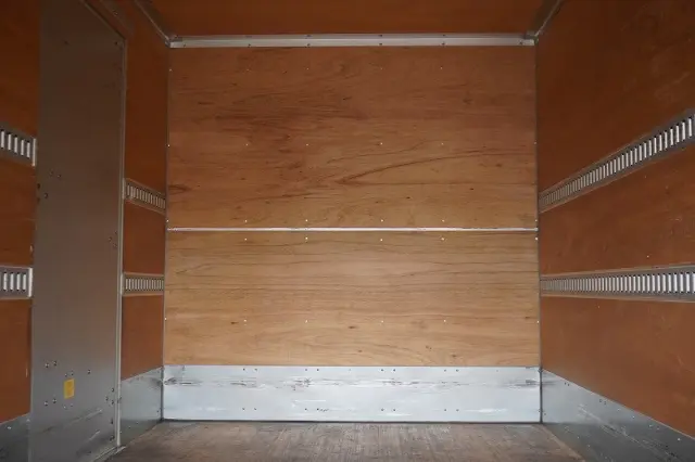 いすゞ エルフ TRG-NPR85AN(2WD)の写真24