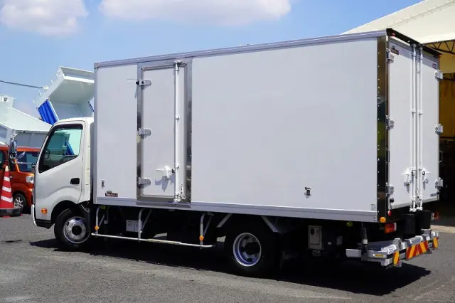 日野 デュトロ 2RG-XZU712M(2WD)の写真8