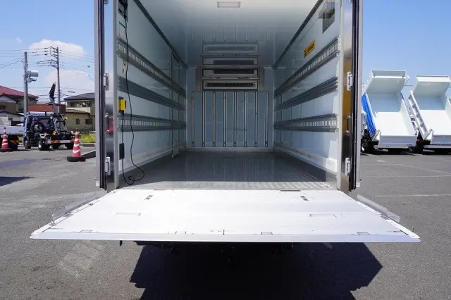 日野 デュトロ 2RG-XZU712M(2WD)の写真27