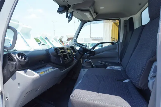 日野 デュトロ 2RG-XZU712M(2WD)の写真44