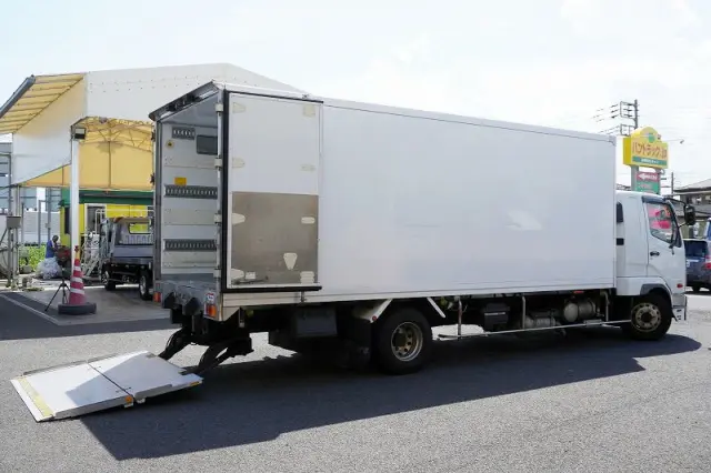 三菱 ファイター 2KG-FK62F(2WD)の写真9