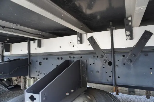 三菱 ファイター 2KG-FK62F(2WD)の写真13