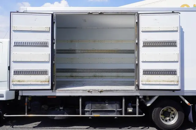 三菱 ファイター 2KG-FK62F(2WD)の写真19