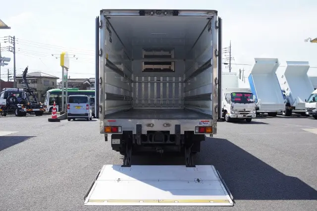 三菱 ファイター 2KG-FK62F(2WD)の写真21