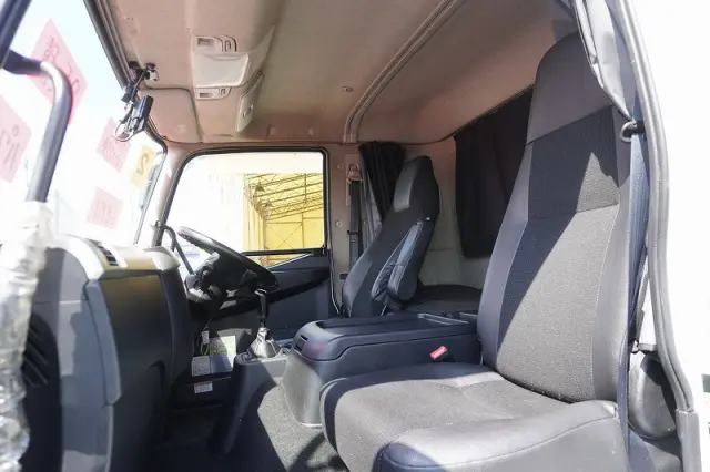 三菱 ファイター 2KG-FK62F(2WD)の写真44