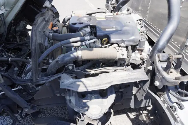 いすゞ エルフ TRG-NPR85AN(2WD)の写真14