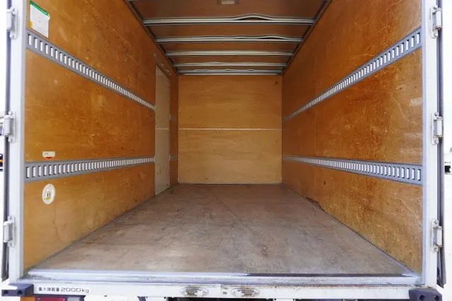 いすゞ エルフ TRG-NPR85AN(2WD)の写真20