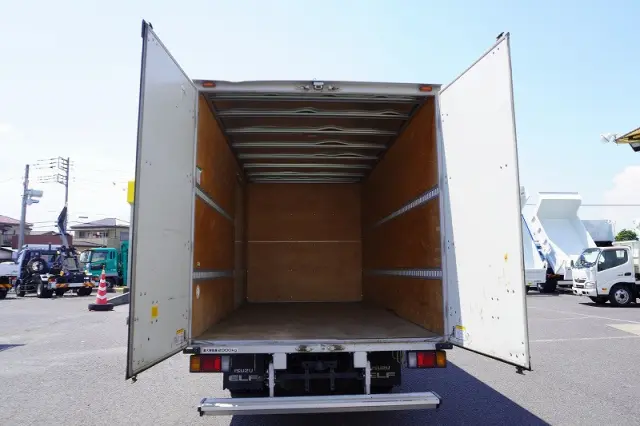 いすゞ エルフ TRG-NPR85AN(2WD)の写真24