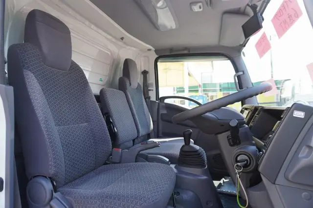 いすゞ エルフ TRG-NPR85AN(2WD)の写真36