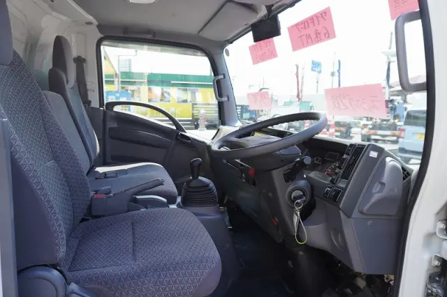 いすゞ エルフ TRG-NPR85AN(2WD)の写真37