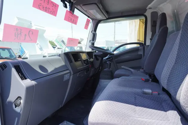 いすゞ エルフ TRG-NPR85AN(2WD)の写真38