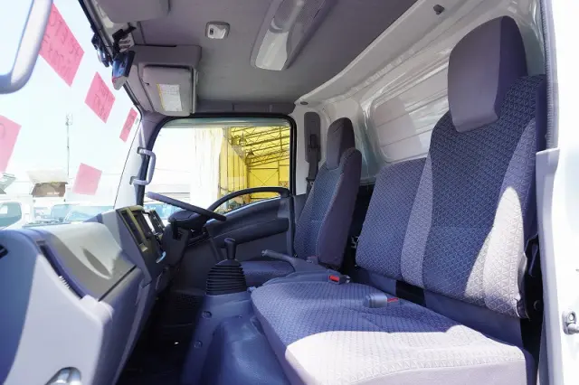 いすゞ エルフ TRG-NPR85AN(2WD)の写真39