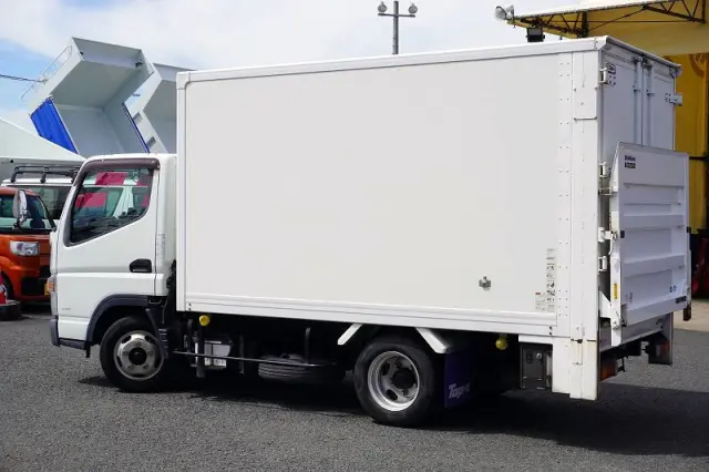 三菱 キャンター TPG-FBA20(2WD)の写真7