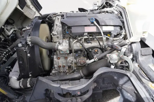三菱 キャンター TPG-FBA20(2WD)の写真15
