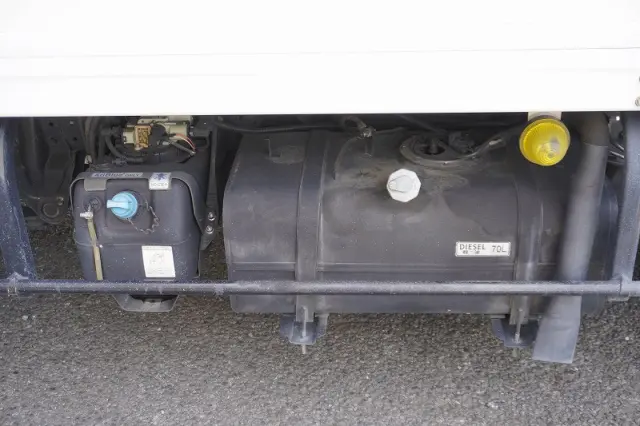 三菱 キャンター TPG-FBA20(2WD)の写真30