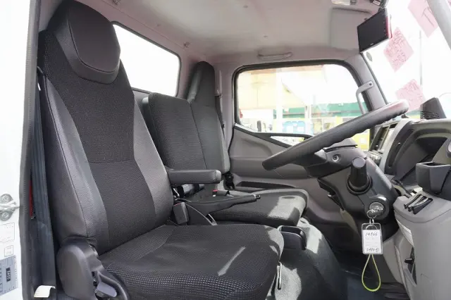 三菱 キャンター TPG-FBA20(2WD)の写真38