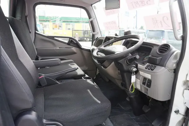 三菱 キャンター TPG-FBA20(2WD)の写真39