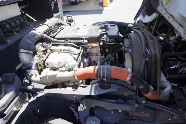 いすゞ エルフ TPG-NKR85AN(2WD)の写真15