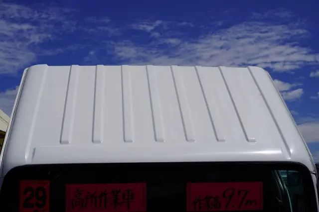 いすゞ エルフ TPG-NKR85AN(2WD)の写真16