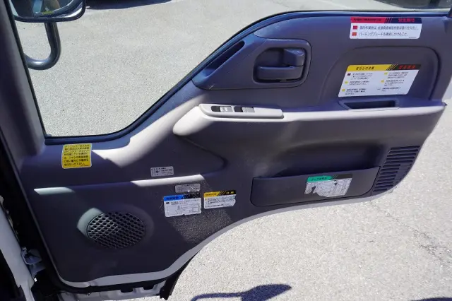 いすゞ エルフ TPG-NKR85AN(2WD)の写真39