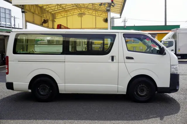 トヨタ その他(トヨタ) QDF-GDH201V(2WD)の写真5