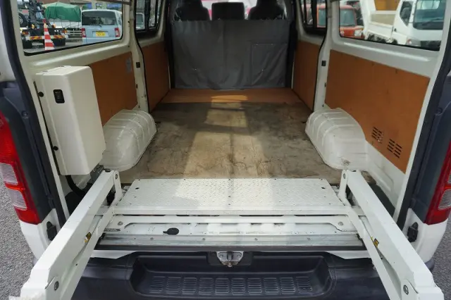 トヨタ その他(トヨタ) QDF-GDH201V(2WD)の写真15