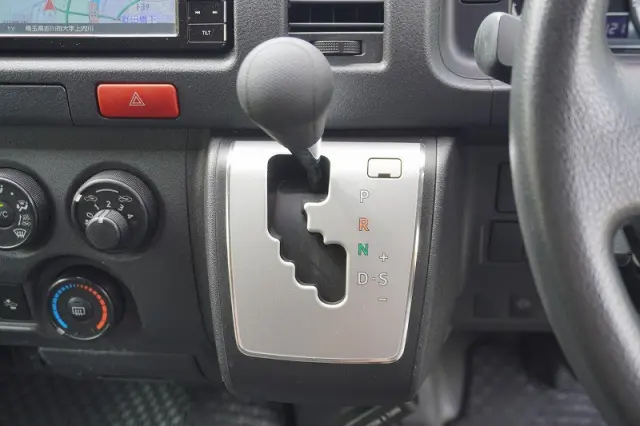 トヨタ その他(トヨタ) QDF-GDH201V(2WD)の写真30