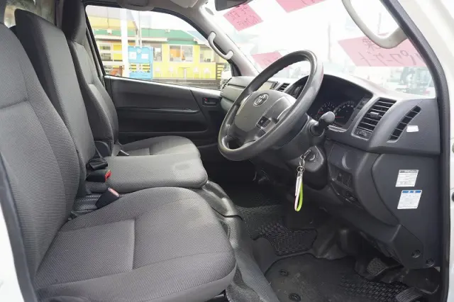 トヨタ その他(トヨタ) QDF-GDH201V(2WD)の写真37