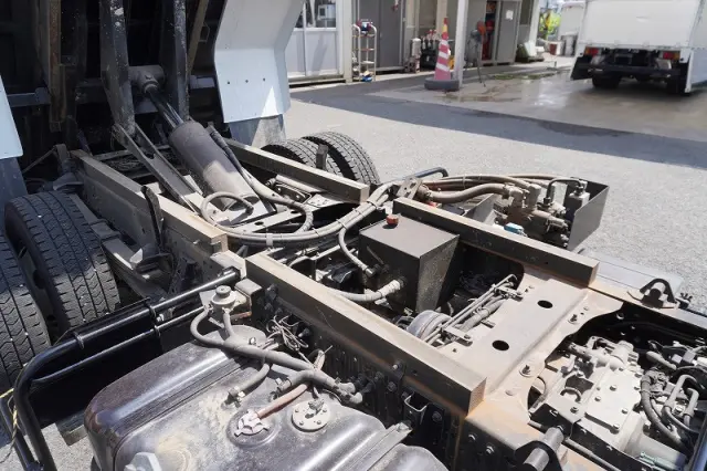 いすゞ エルフ TKG-NPR85YN(2WD)の写真28