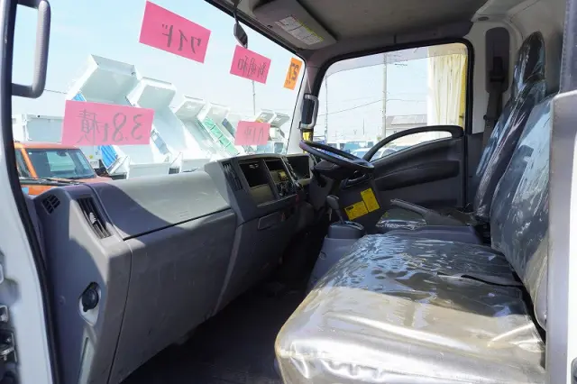 いすゞ エルフ TKG-NPR85YN(2WD)の写真38
