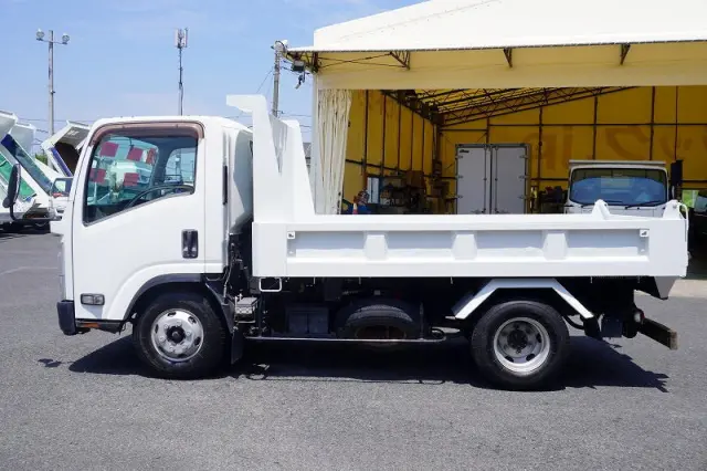 いすゞ エルフ TKG-NPR85YN(2WD)の写真3