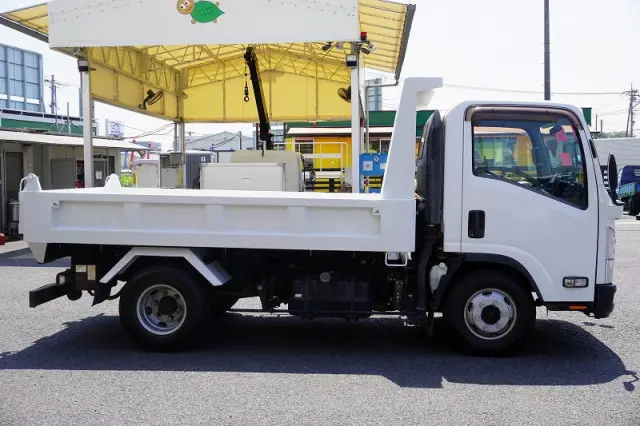 いすゞ エルフ TKG-NPR85YN(2WD)の写真5