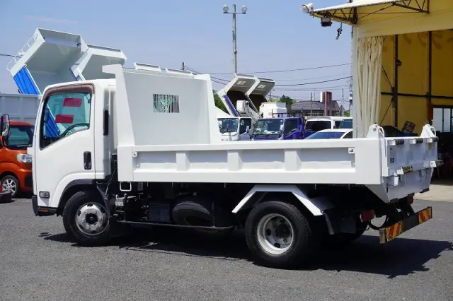 いすゞ エルフ TKG-NPR85YN(2WD)の写真7