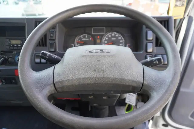 いすゞ エルフ TKG-NPR85YN(2WD)の写真30