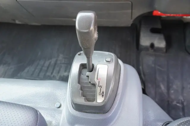 いすゞ エルフ TKG-NPR85YN(2WD)の写真31