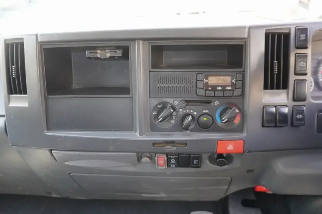 いすゞ エルフ TKG-NPR85YN(2WD)の写真32