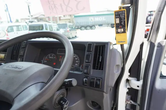 いすゞ エルフ TKG-NPR85YN(2WD)の写真34