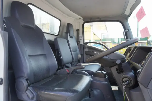 いすゞ エルフ TKG-NPR85YN(2WD)の写真36