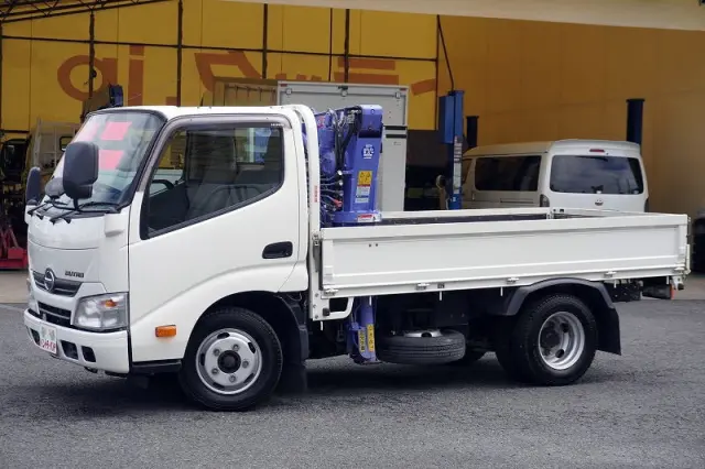 日野 デュトロ TKG-XZU600M(2WD)の写真1