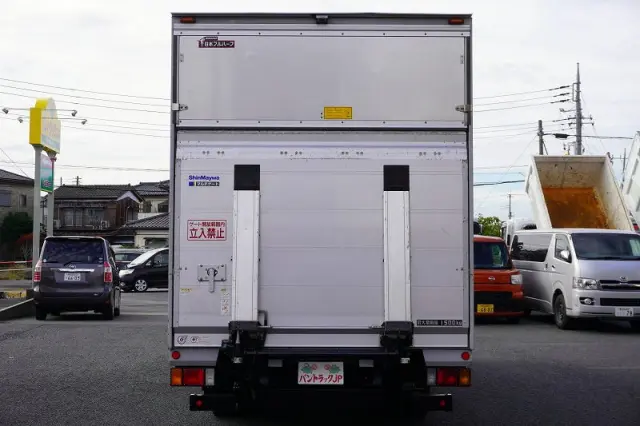 いすゞ エルフ TPG-NNR85AN(2WD)の写真4