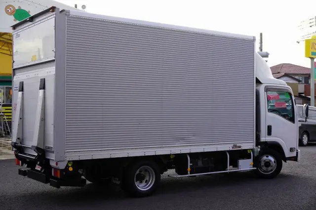 いすゞ エルフ TPG-NNR85AN(2WD)の写真8