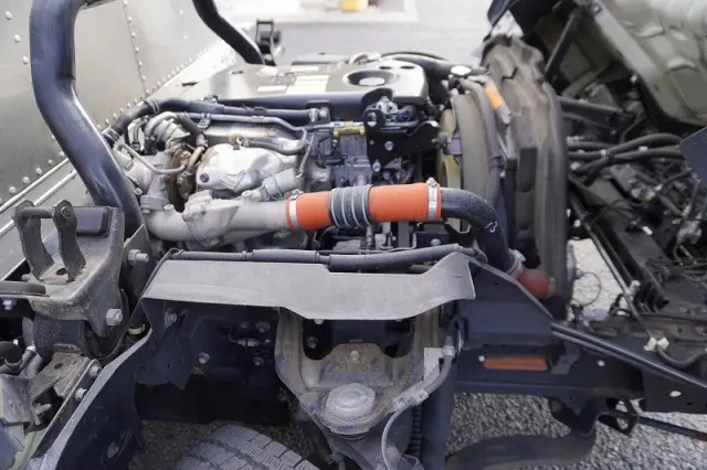 いすゞ エルフ TPG-NNR85AN(2WD)の写真16