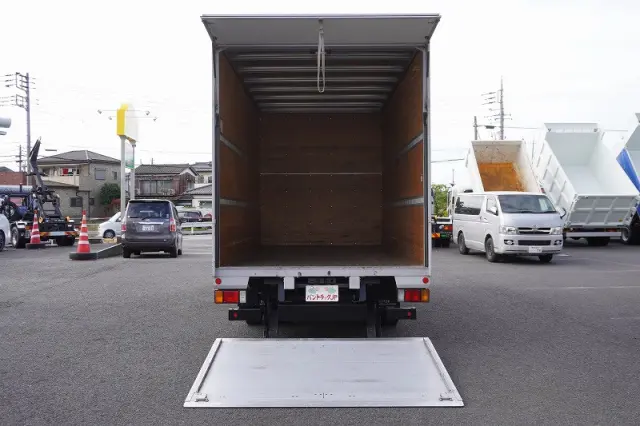 いすゞ エルフ TPG-NNR85AN(2WD)の写真19