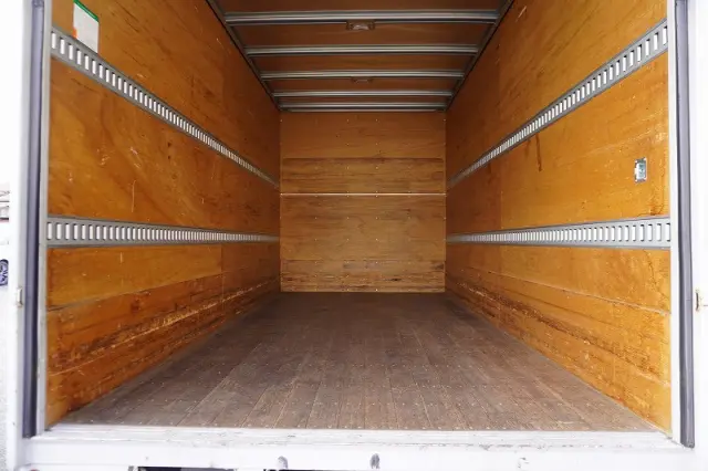 いすゞ エルフ TPG-NNR85AN(2WD)の写真20